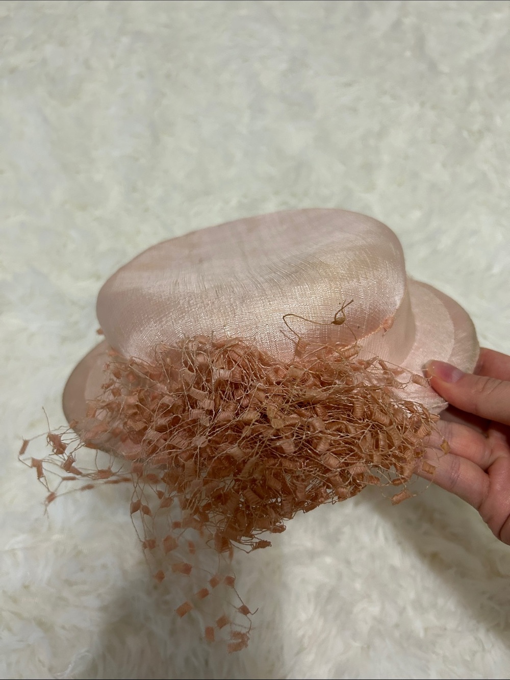 Elegant Pink Fascinator Hat with Feathered Trim